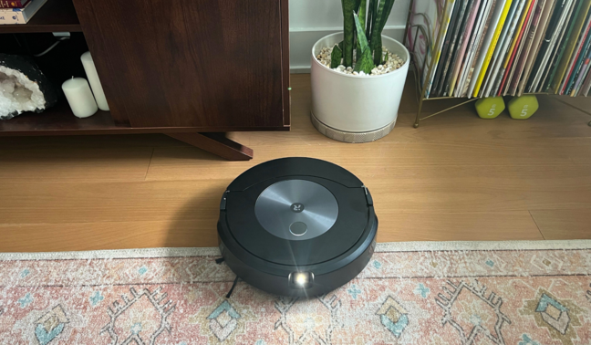 Best robot vacuums for small spaces in 2025 after apartment testing | Mashable